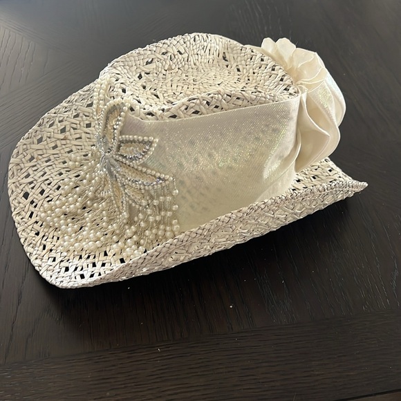 Off White Blingy cowboy hat. - Picture 2 of 6
